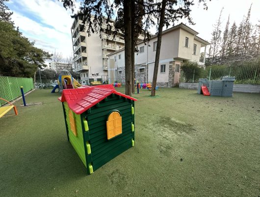 03_Β_Παιδικός_αυλή